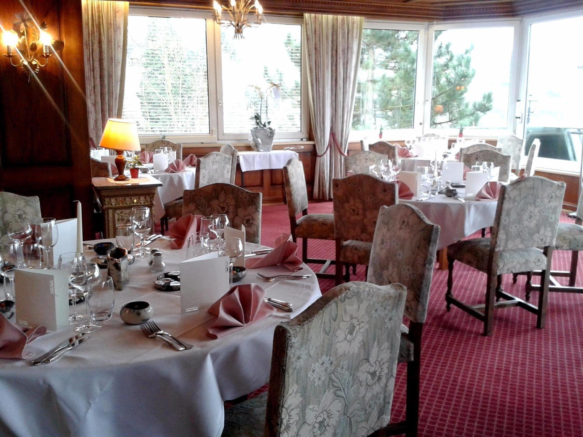 Hotel Restaurant Aux Trois Roses Ла-Петіт-П'єрр Екстер'єр фото